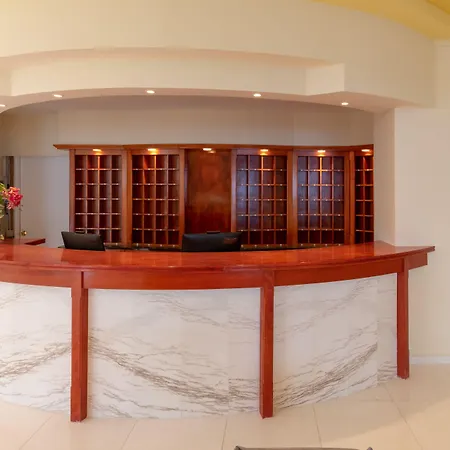 Ibiscus Corfu 酒店 罗达