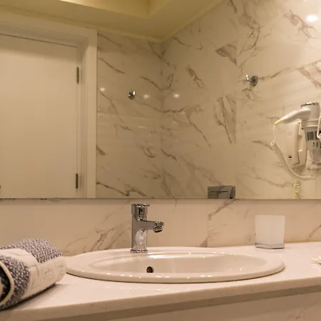 Ibiscus Corfu Roda (Corfu)