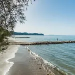 Ibiscus Corfu רודה